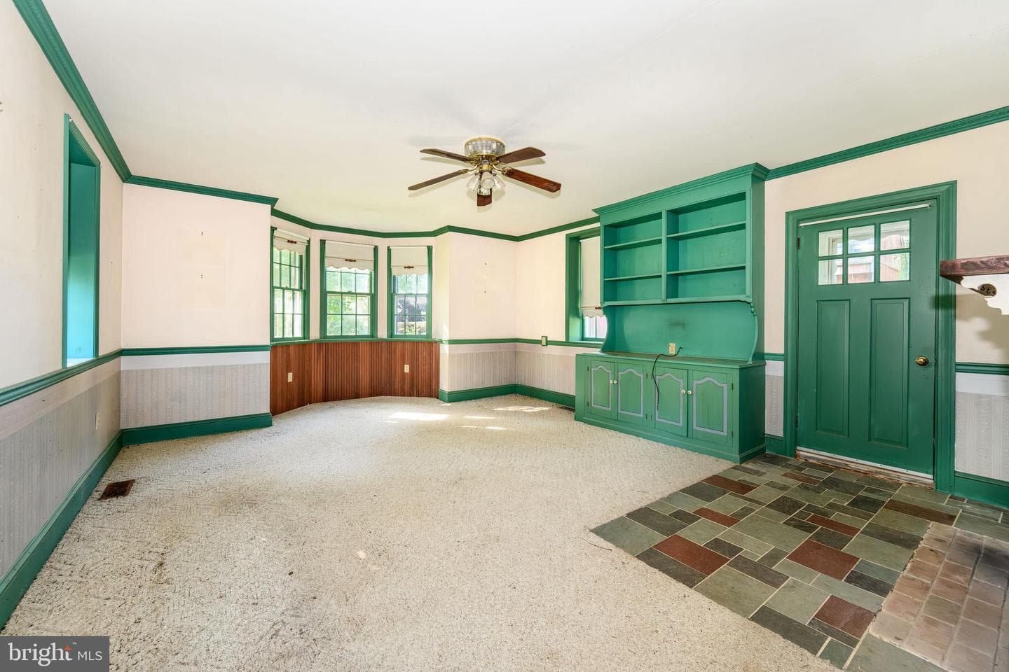 27741 Lambs Meadow Road photo 20