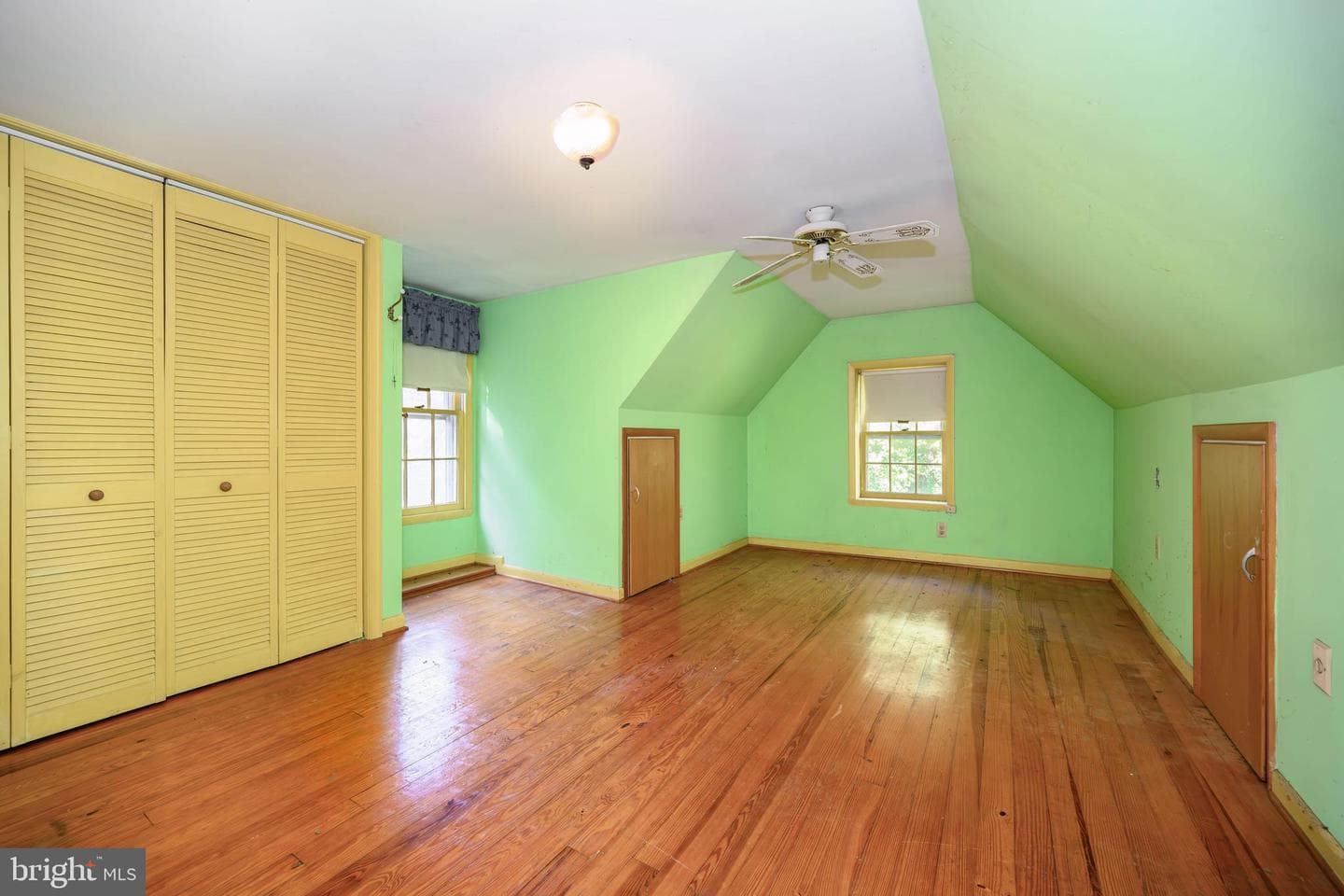 27741 Lambs Meadow Road photo 30