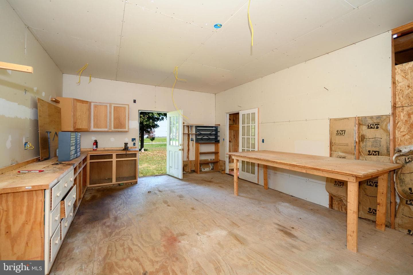 27741 Lambs Meadow Road photo 38