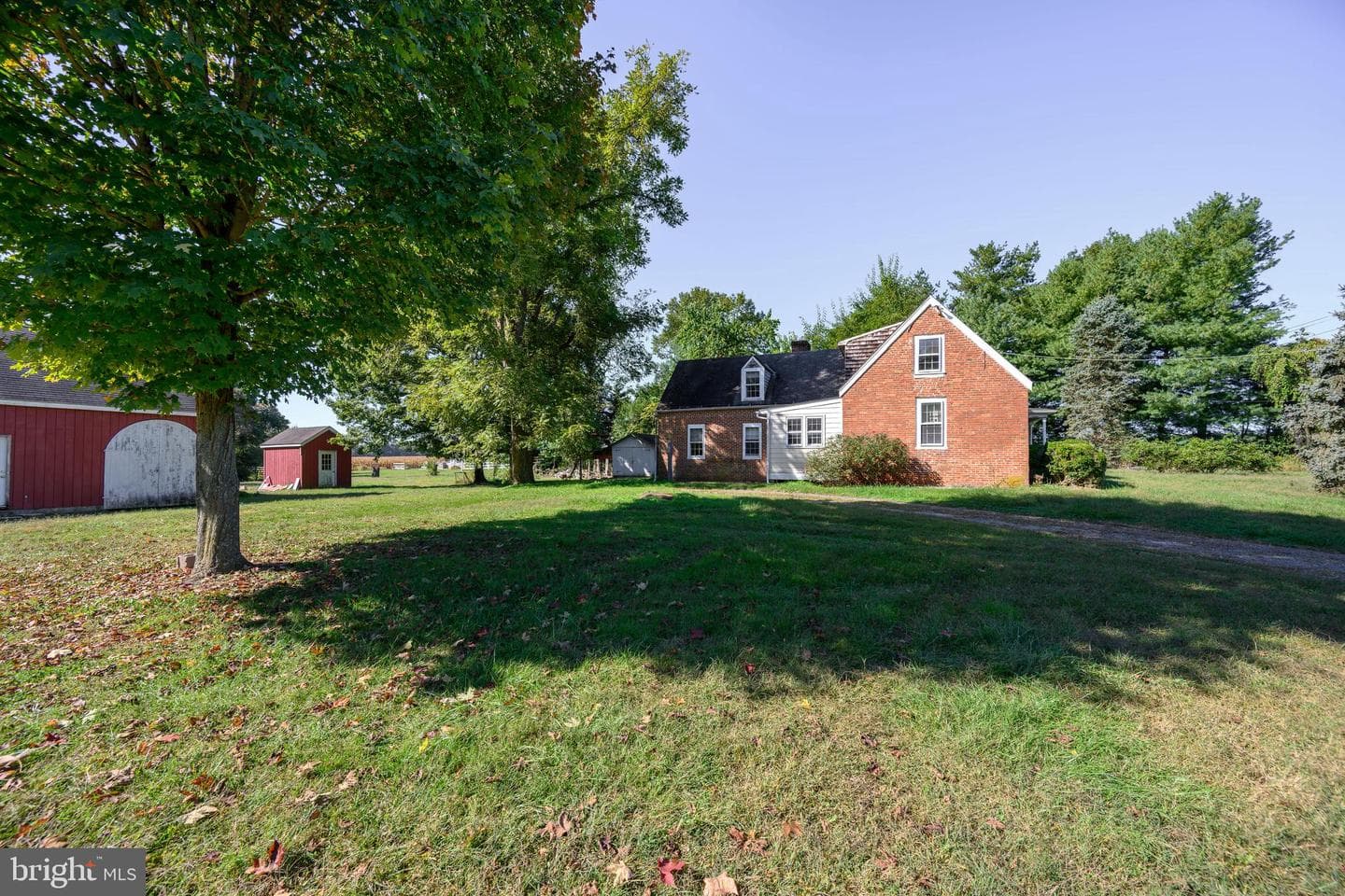 27741 Lambs Meadow Road photo 4