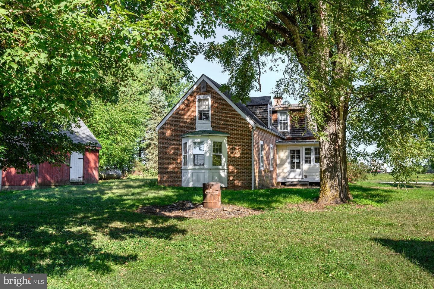 27741 Lambs Meadow Road photo 7