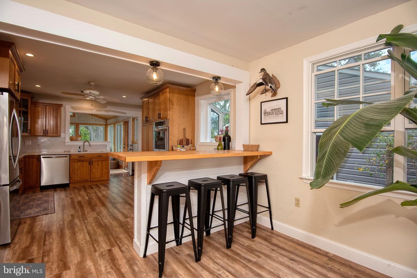 5697 Walnut Street photo 12