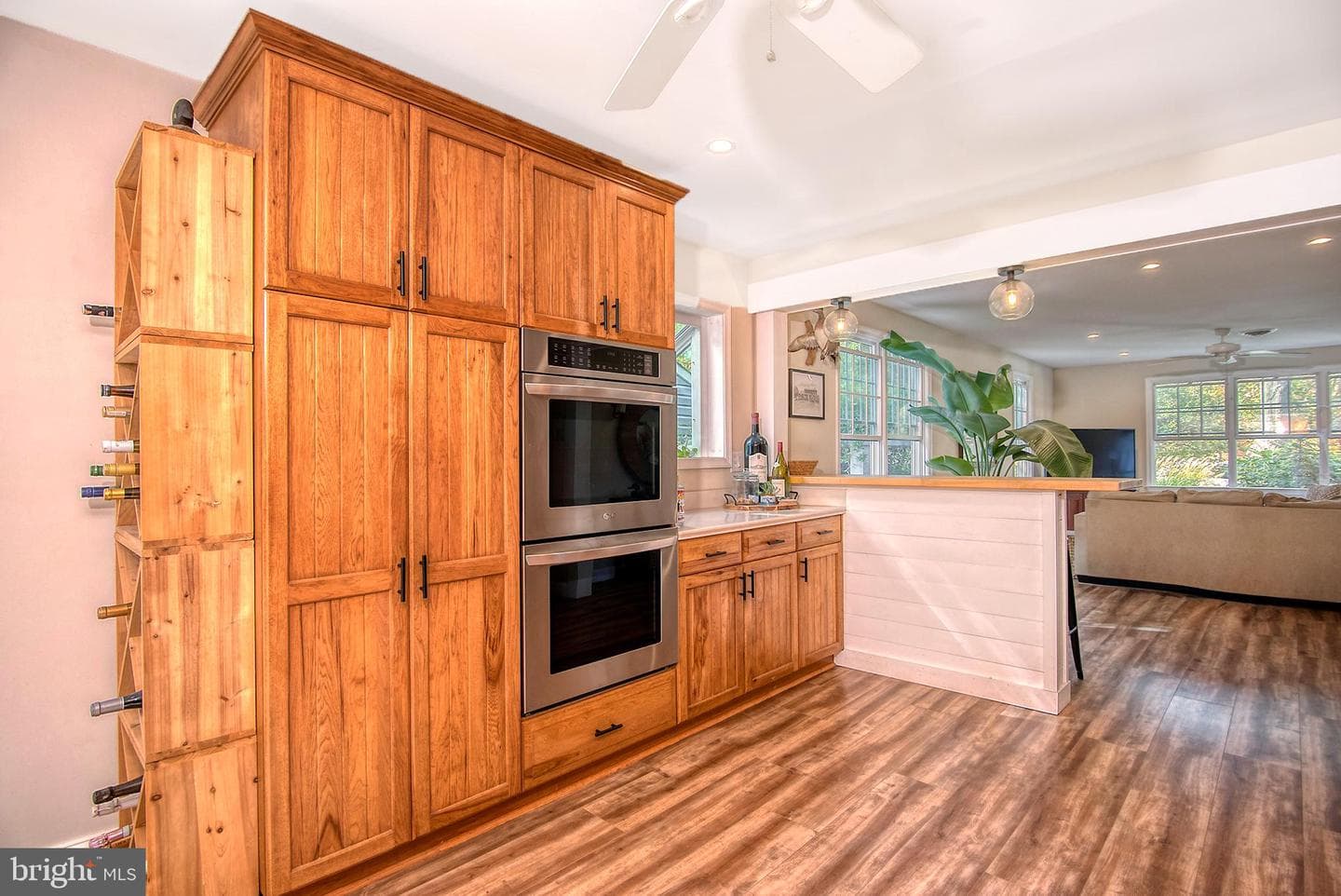 5697 Walnut Street photo 17