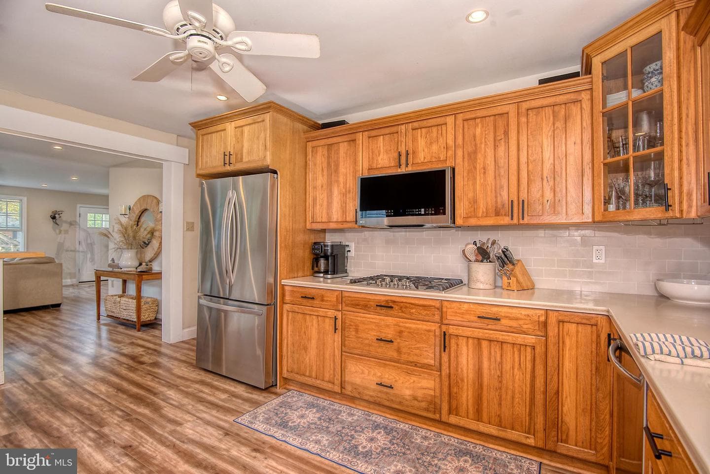5697 Walnut Street photo 18