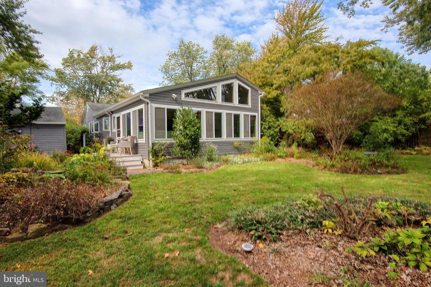 5697 Walnut Street photo 33