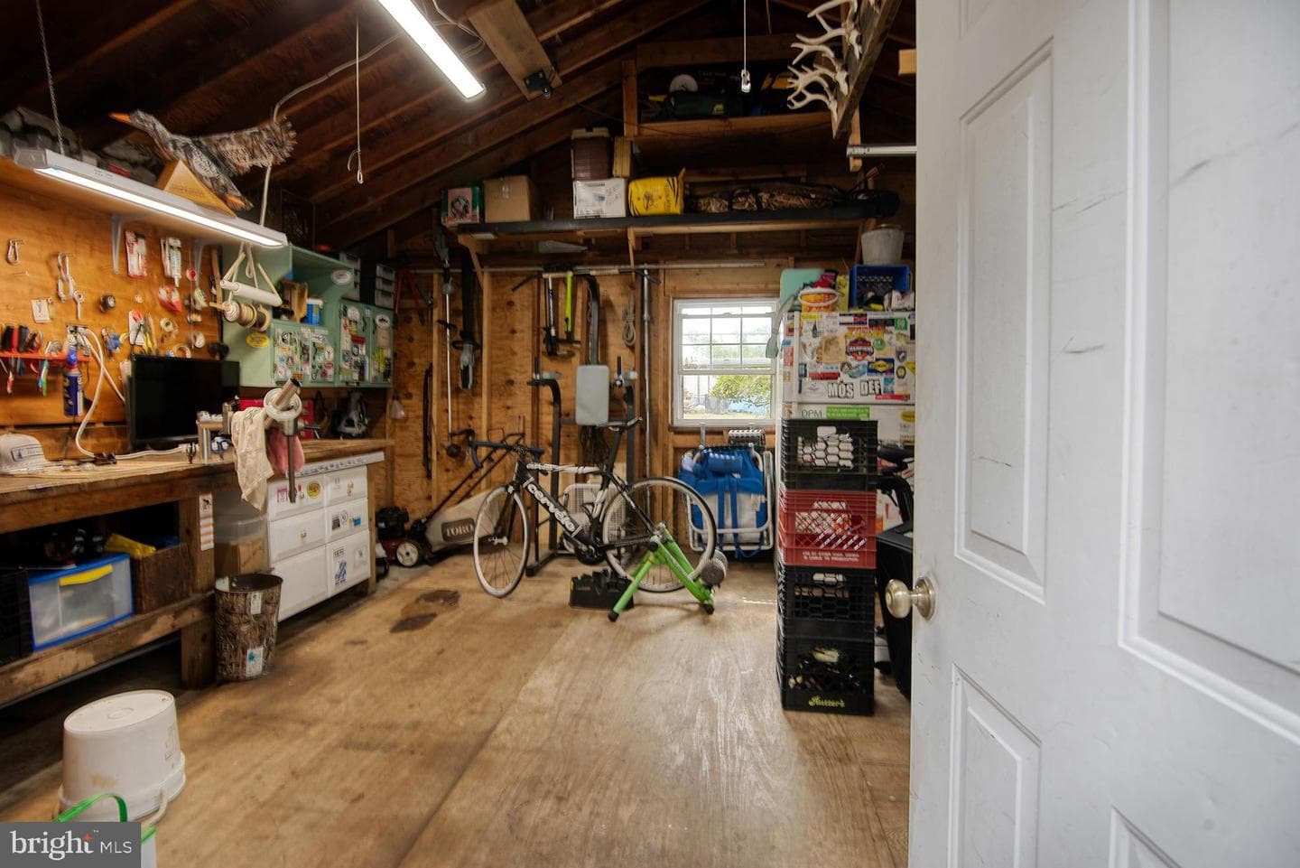 5697 Walnut Street photo 39
