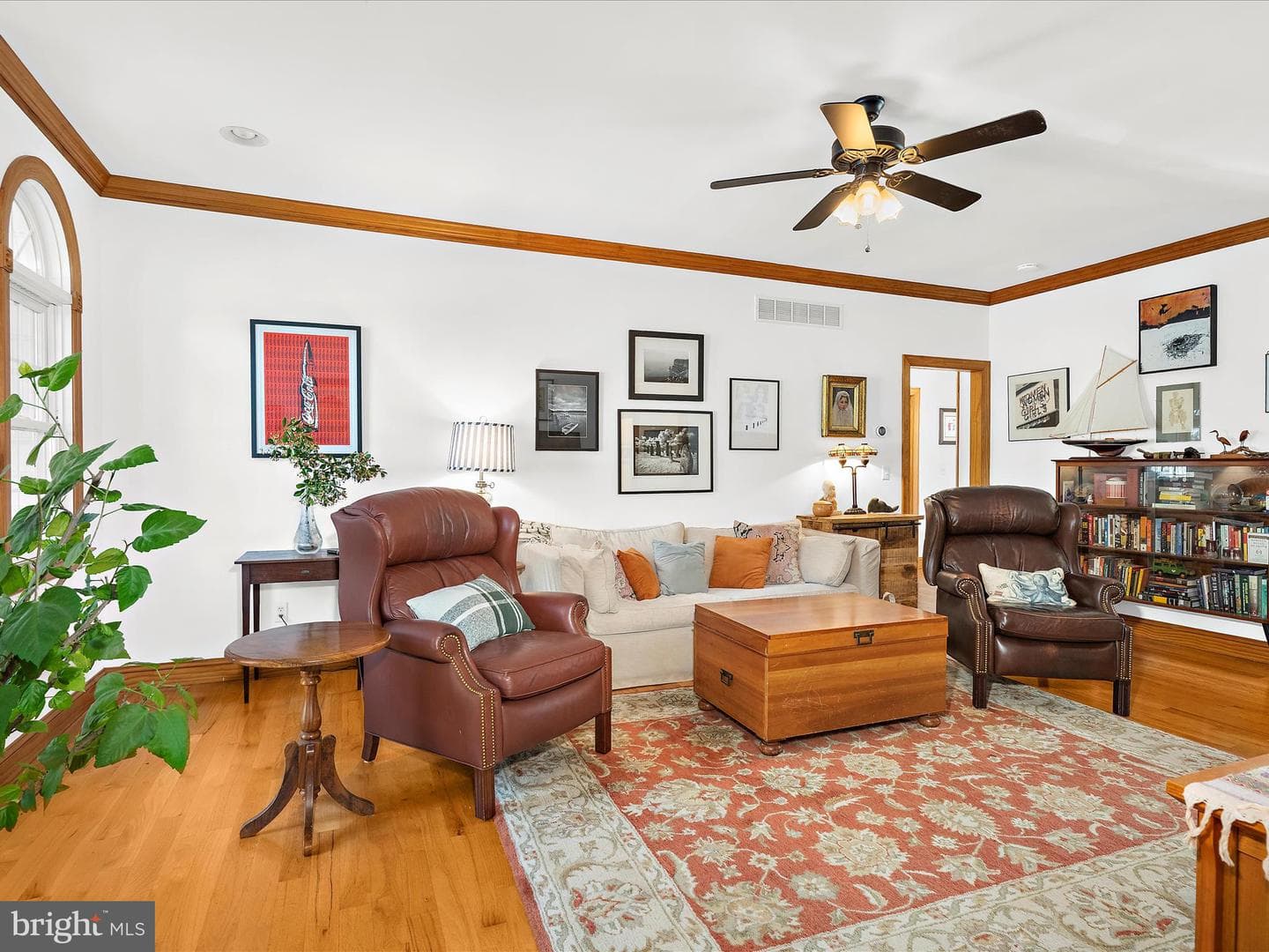 411 Greenwood Avenue photo 4
