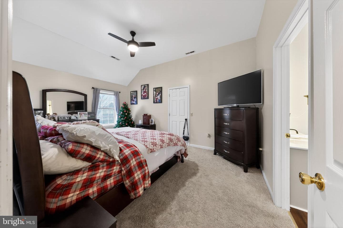 186 Birchwood Lane photo 15