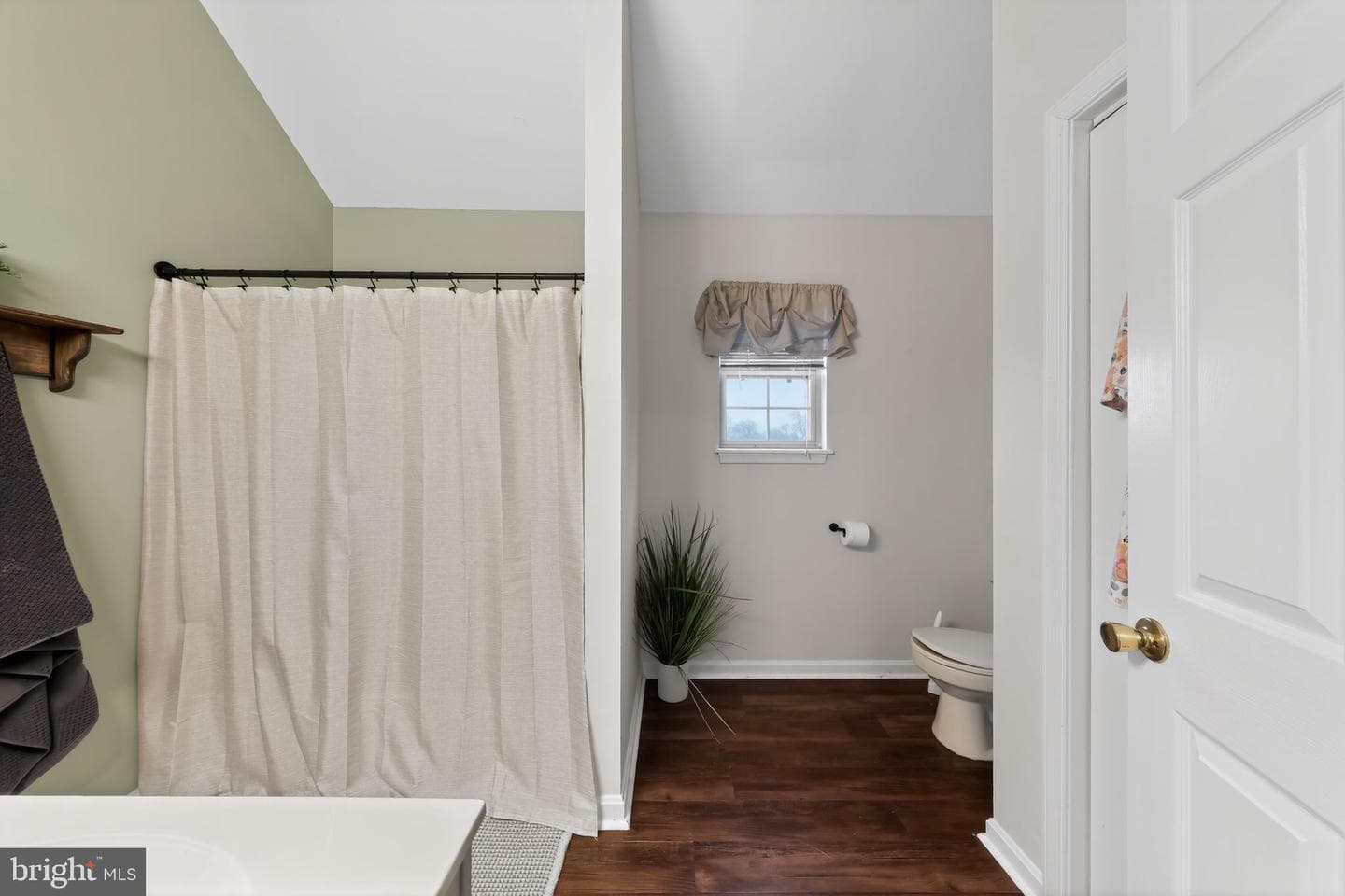 186 Birchwood Lane photo 17