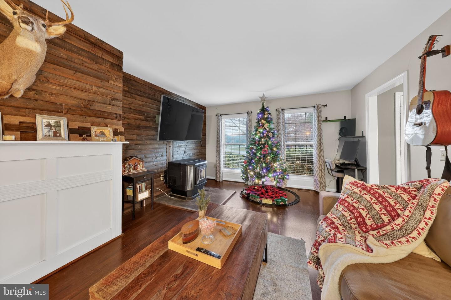 186 Birchwood Lane photo 5