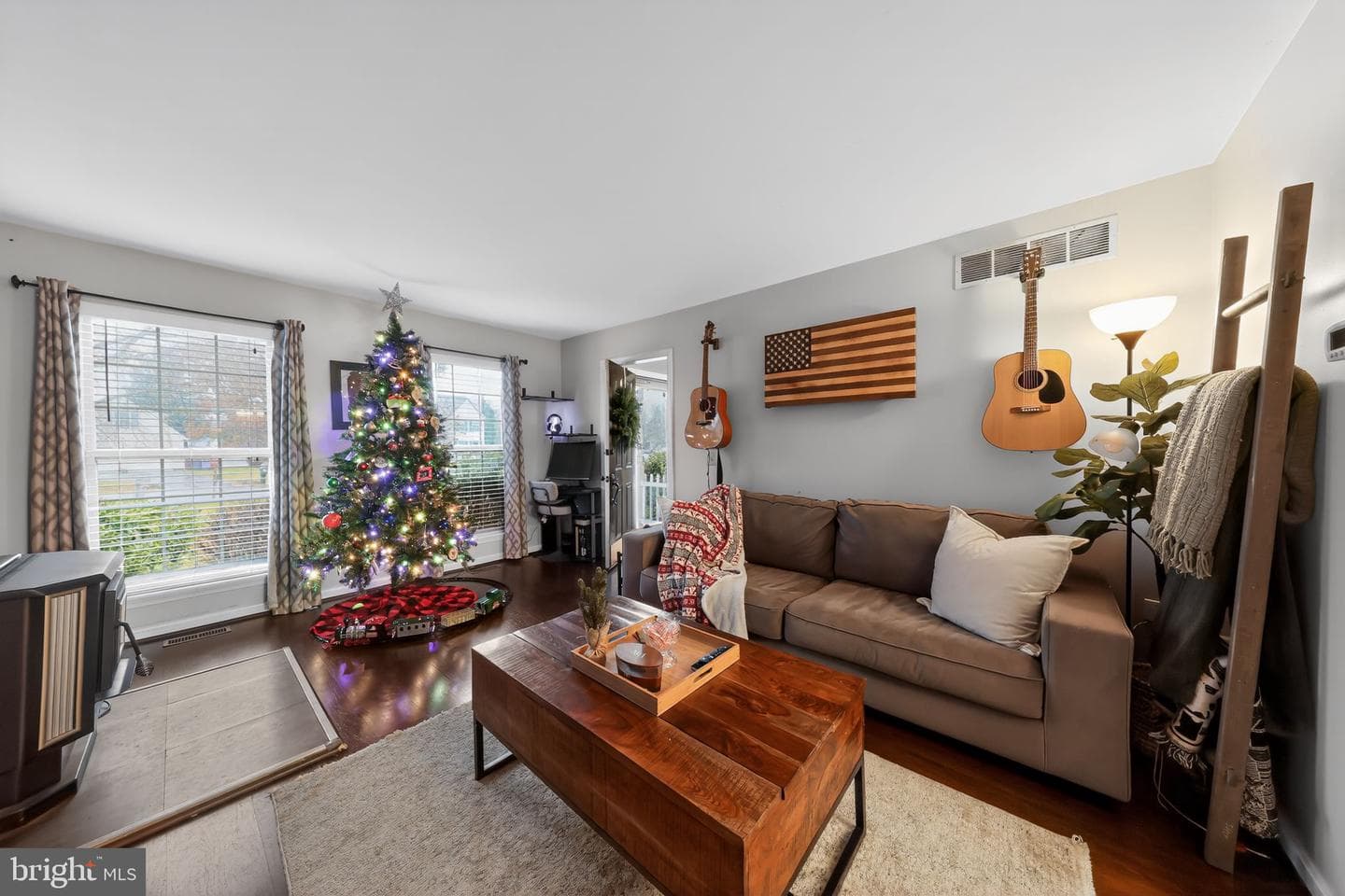 186 Birchwood Lane photo 7