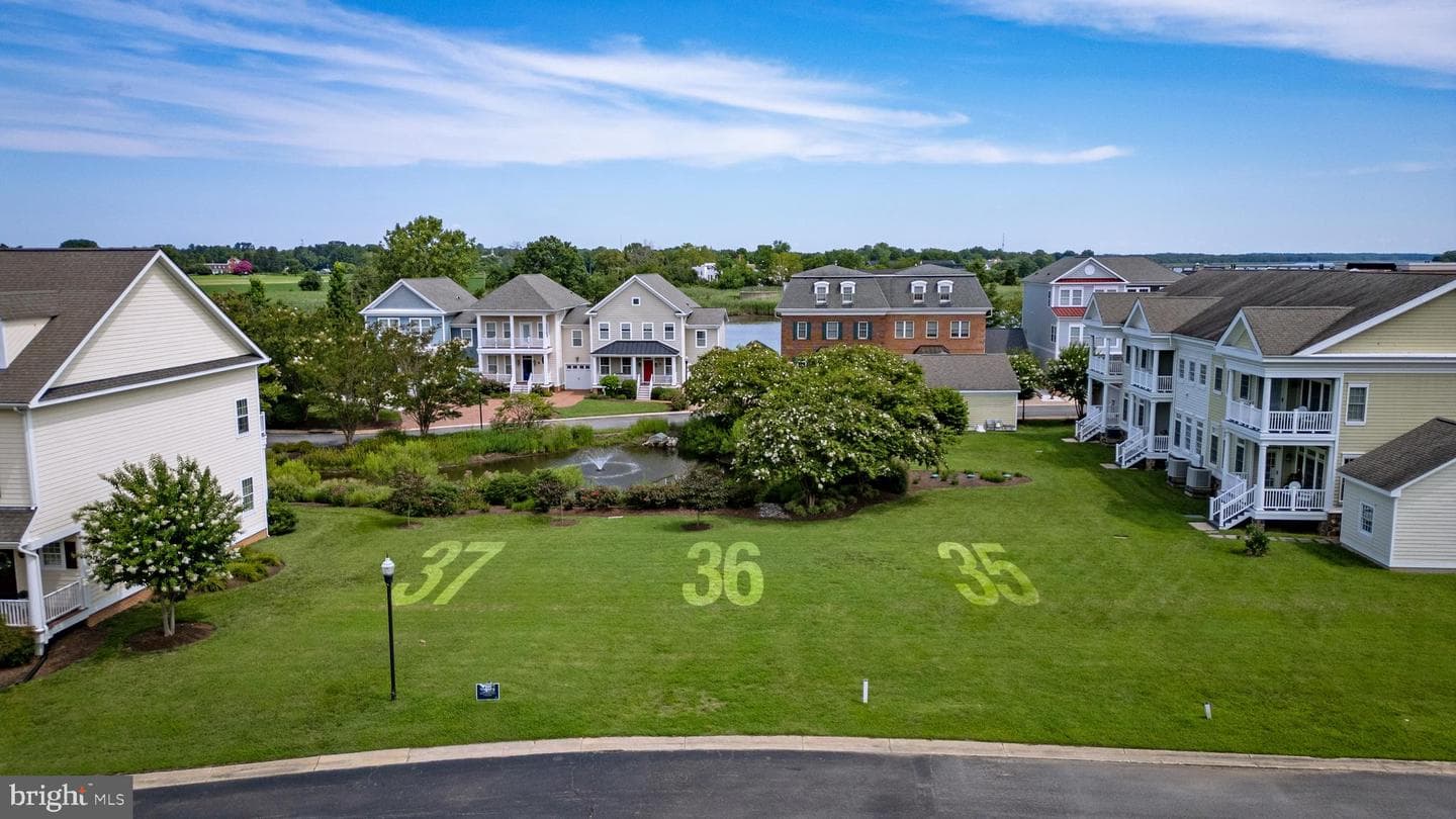 #36 Landing Lane photo 3