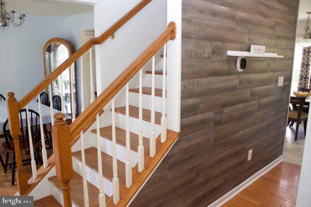 110 Trafford Drive photo 4