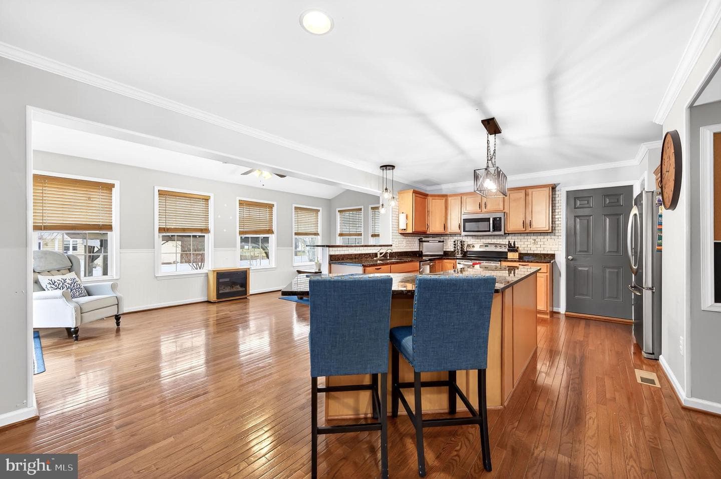 218 Camelot Drive photo 23