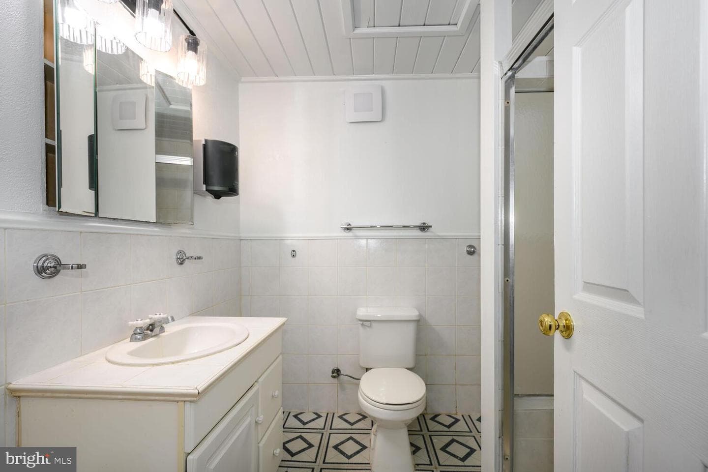6746 Quaker Neck Road photo 32