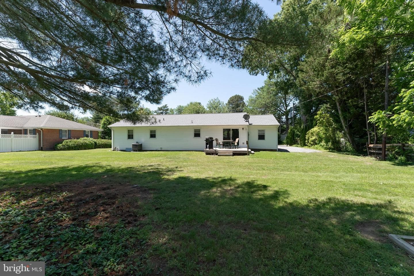 213 Byford Drive photo 31