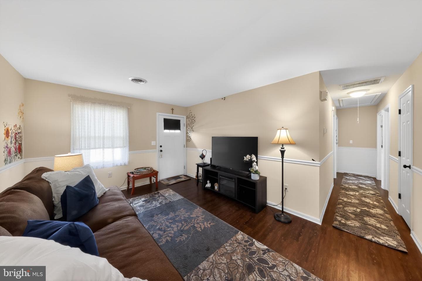 423 Cypress Street photo 8
