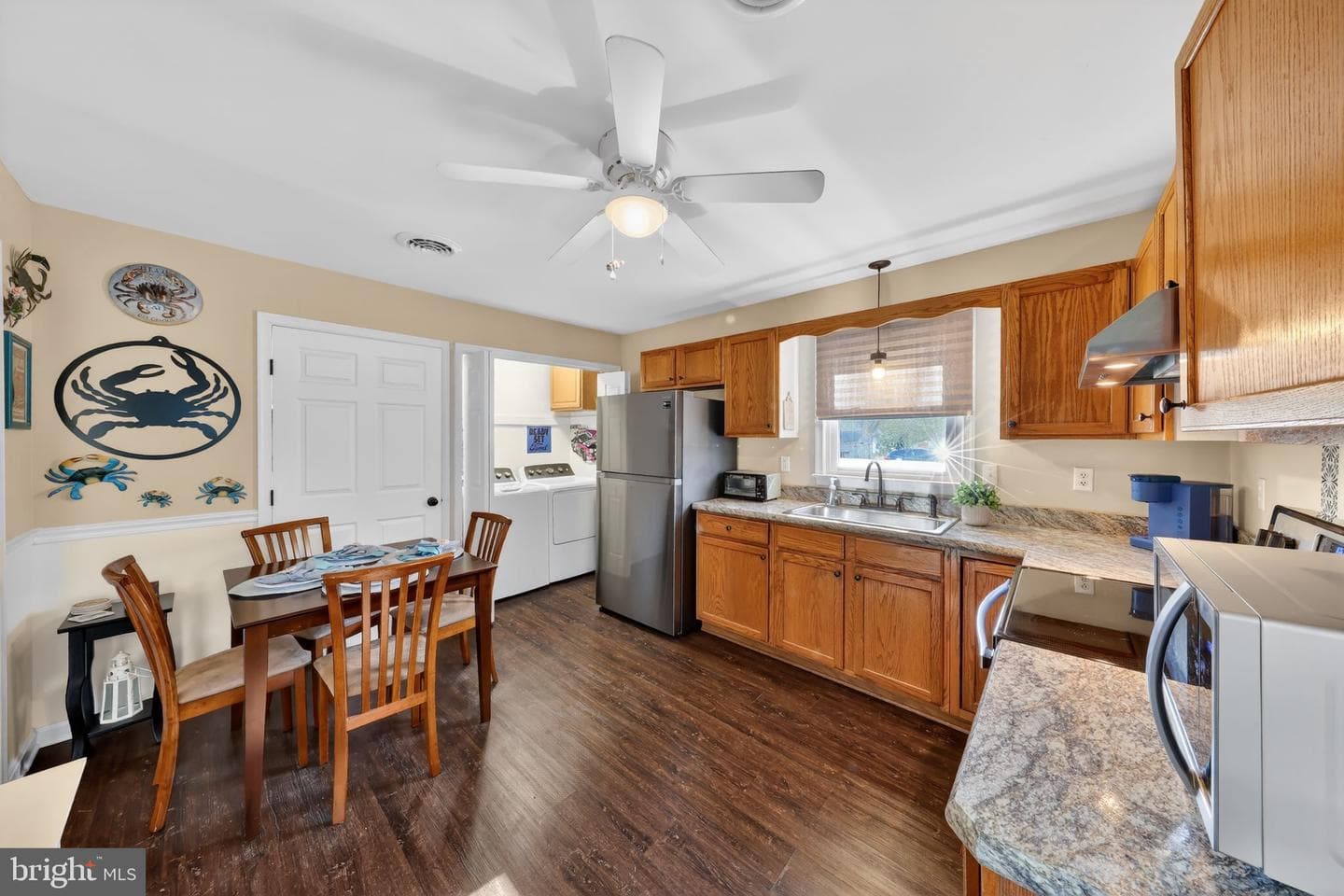 423 Cypress Street photo 9