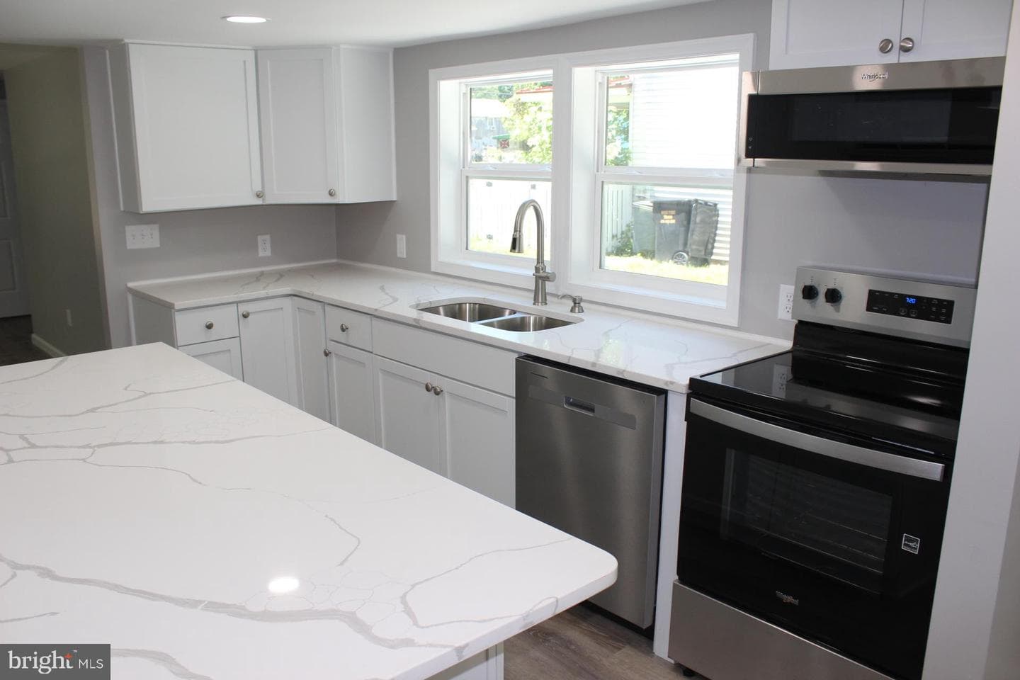 21232 Rock Hall Avenue photo 6