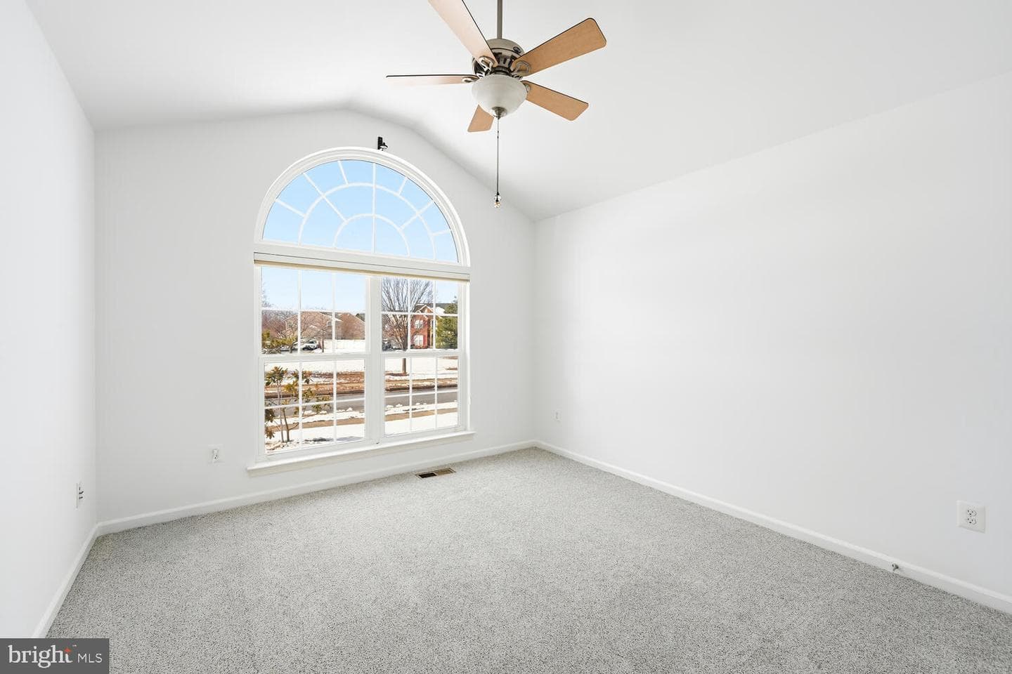 206 Camelot Drive photo 10
