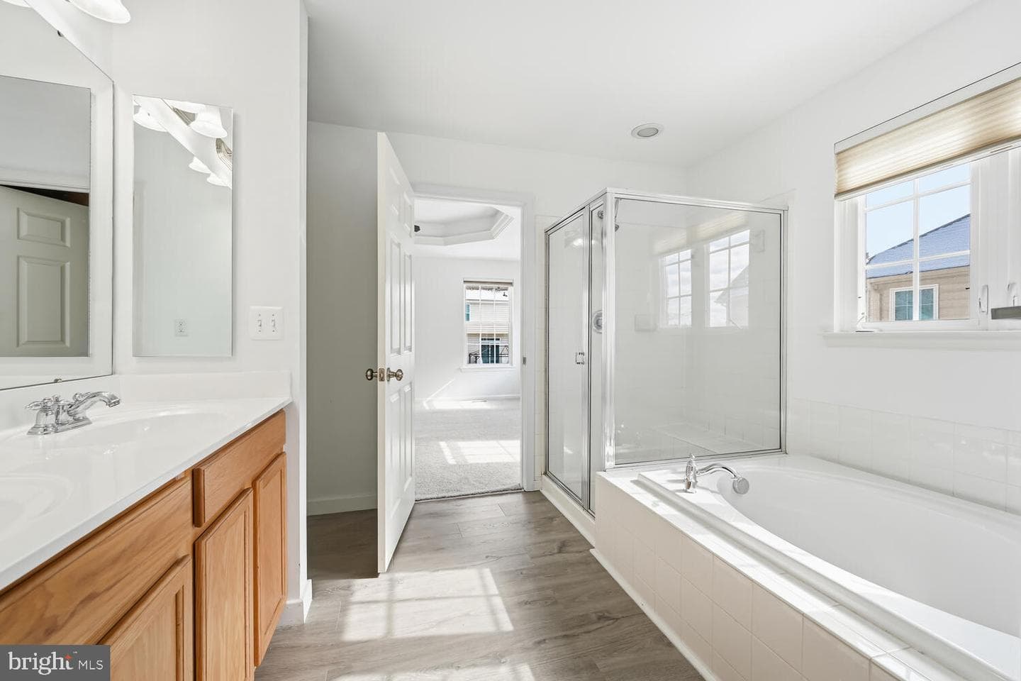 206 Camelot Drive photo 40