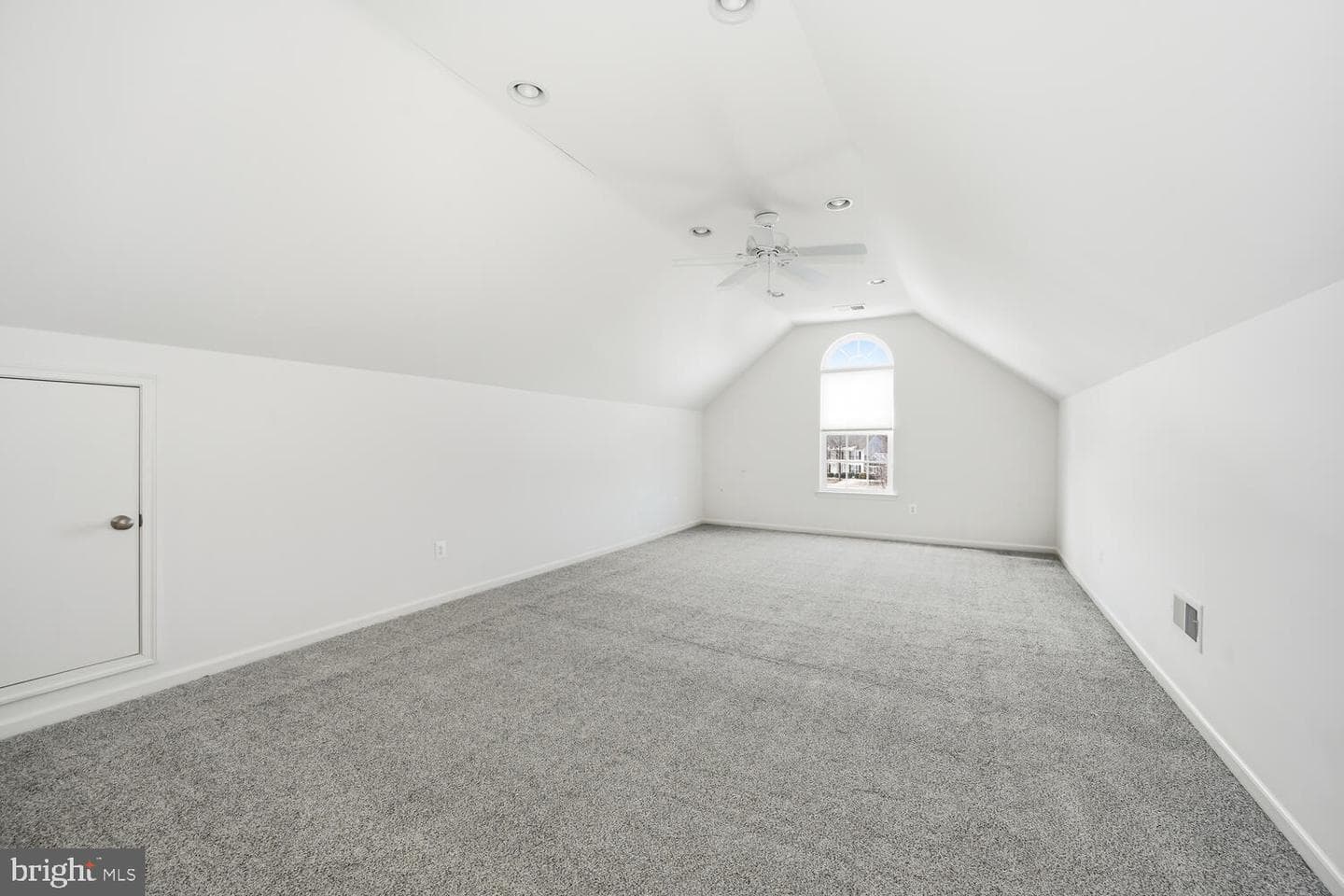 206 Camelot Drive photo 45