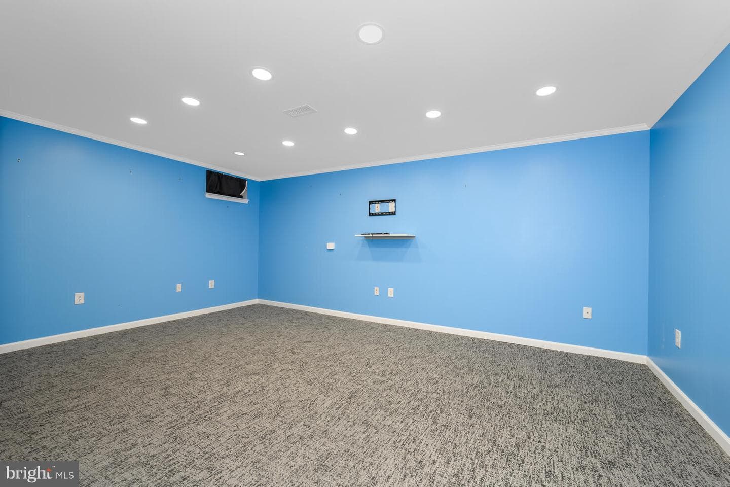 206 Camelot Drive photo 55