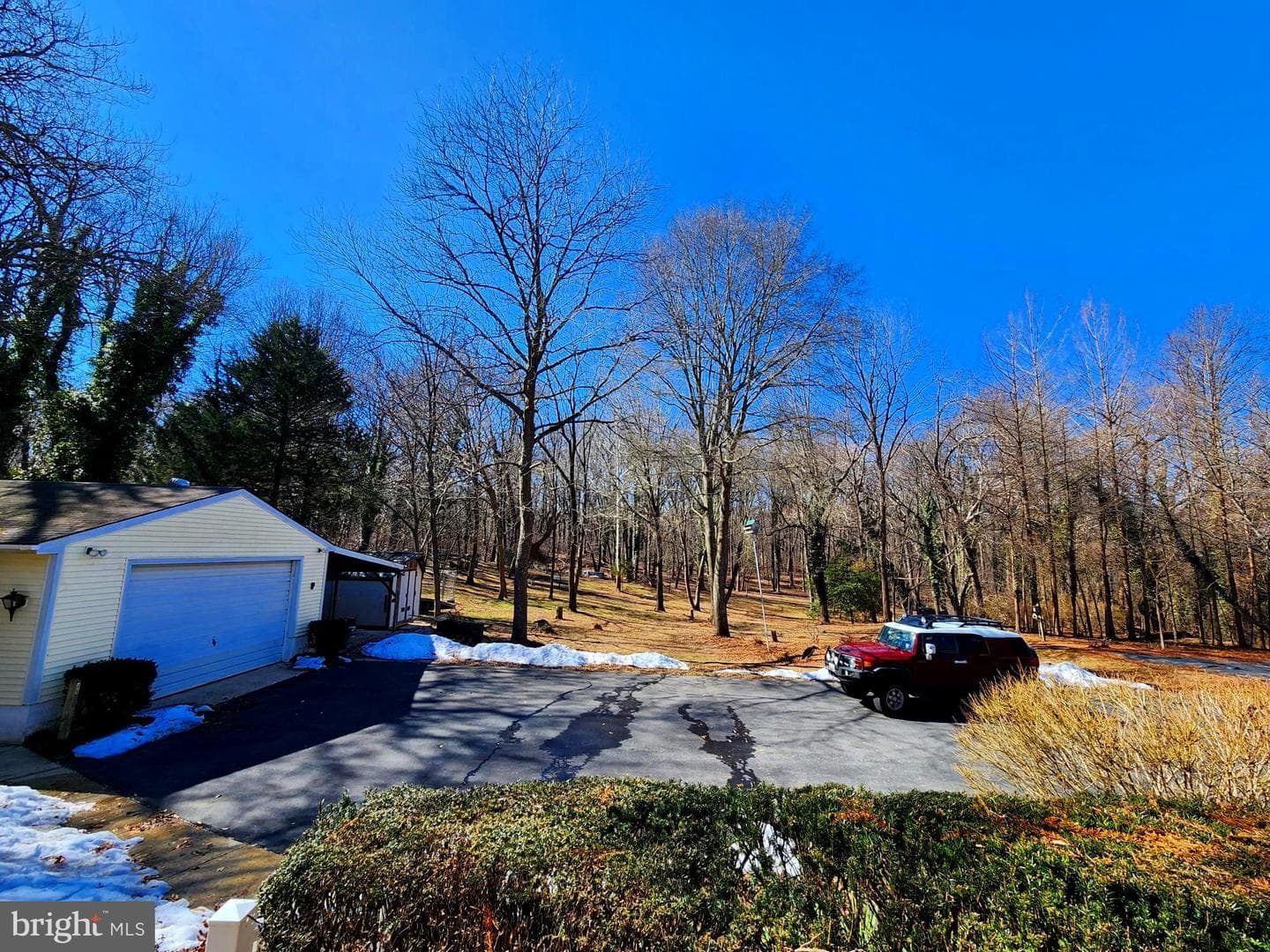 201 Ericsson Avenue photo 31