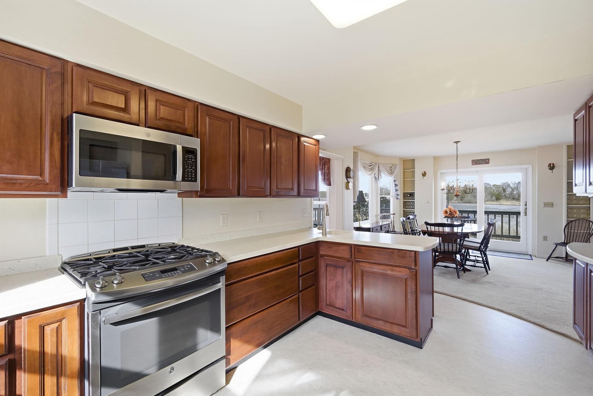 5979 Lawton Avenue photo 10