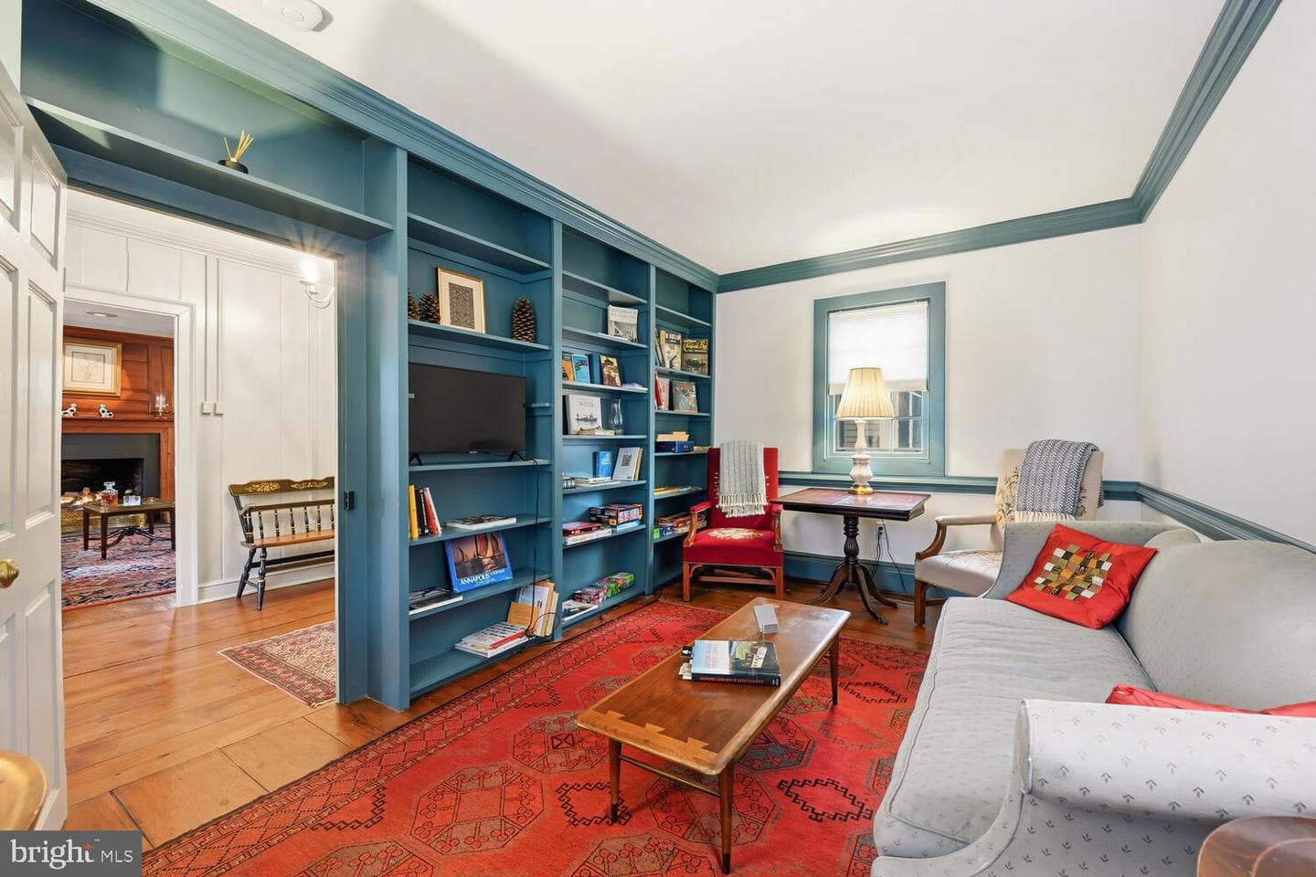 106 Queen Street S photo 32