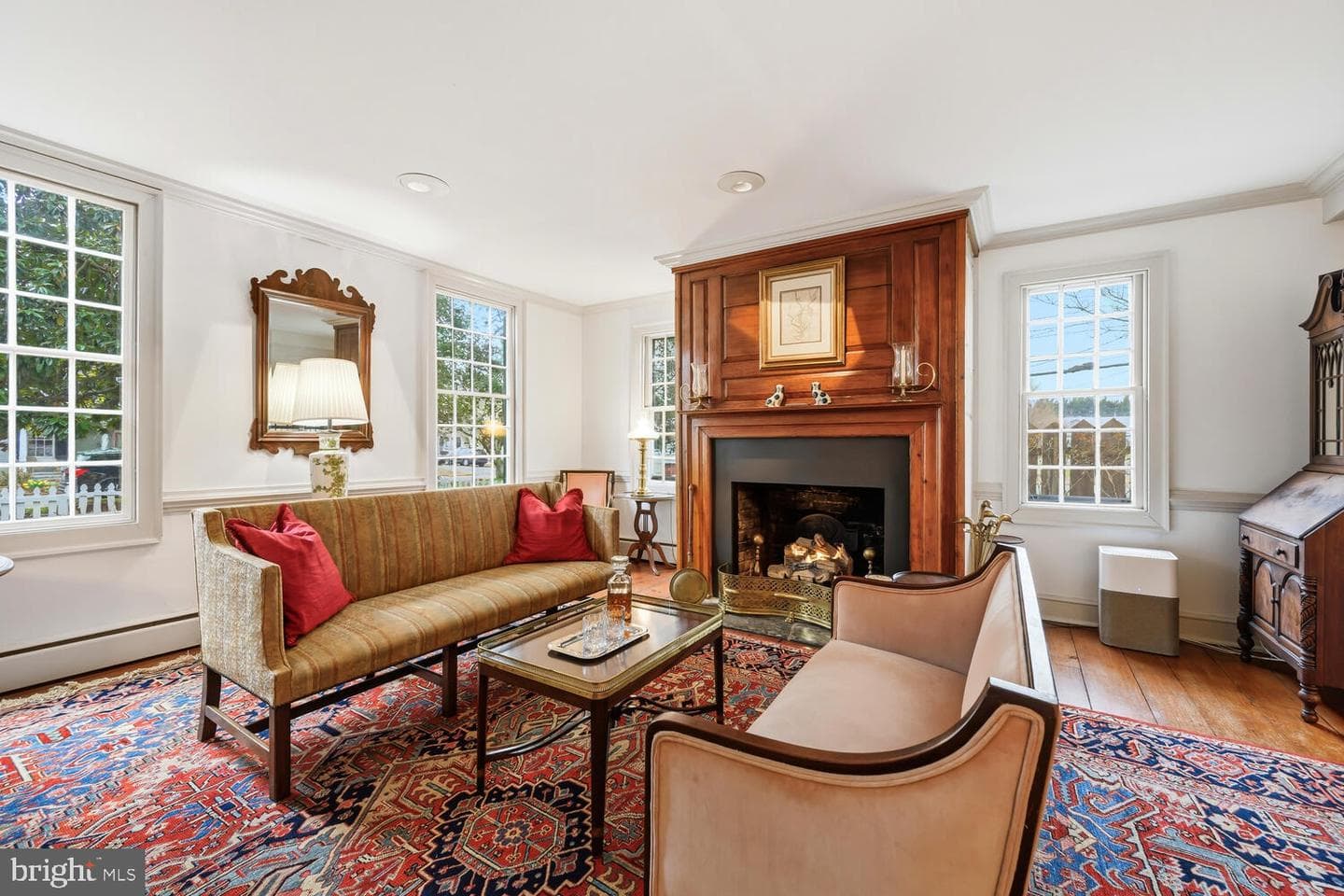 106 Queen Street S photo 34