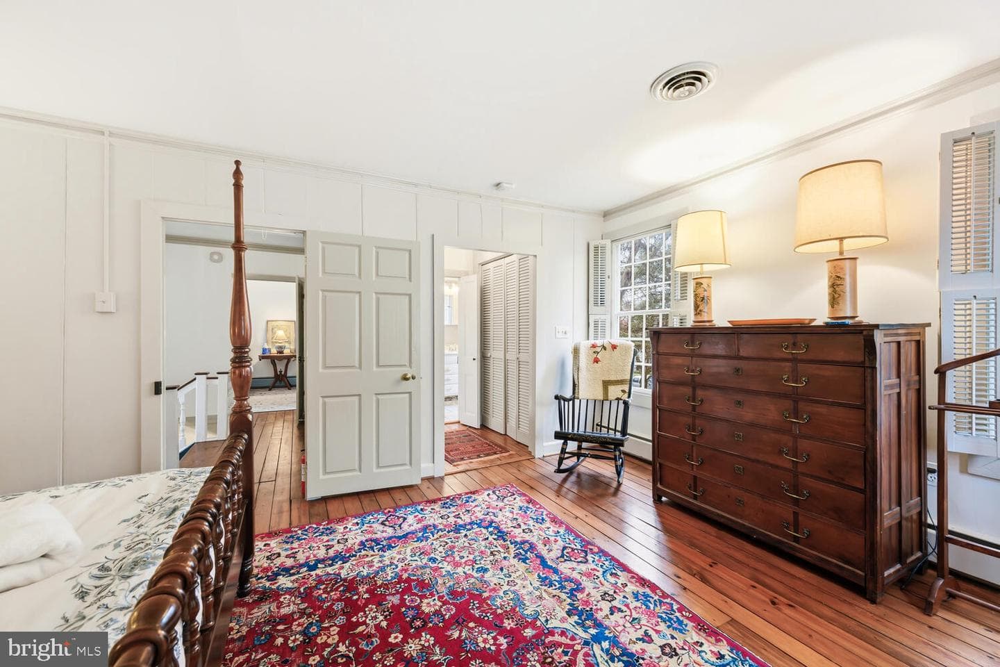 106 Queen Street S photo 50