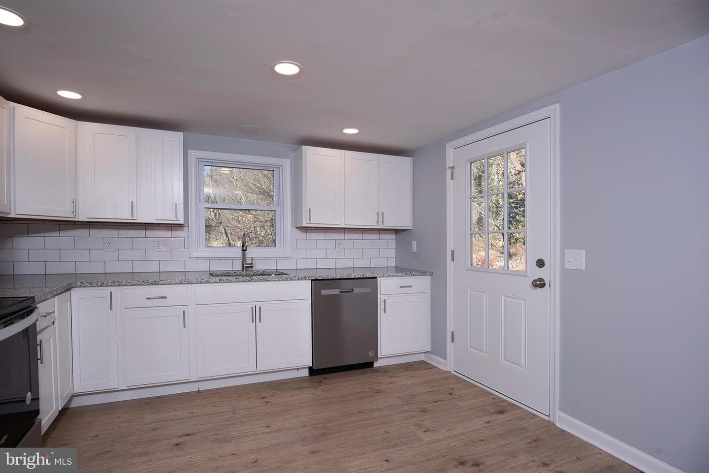6374 Rock Hall Road photo 9