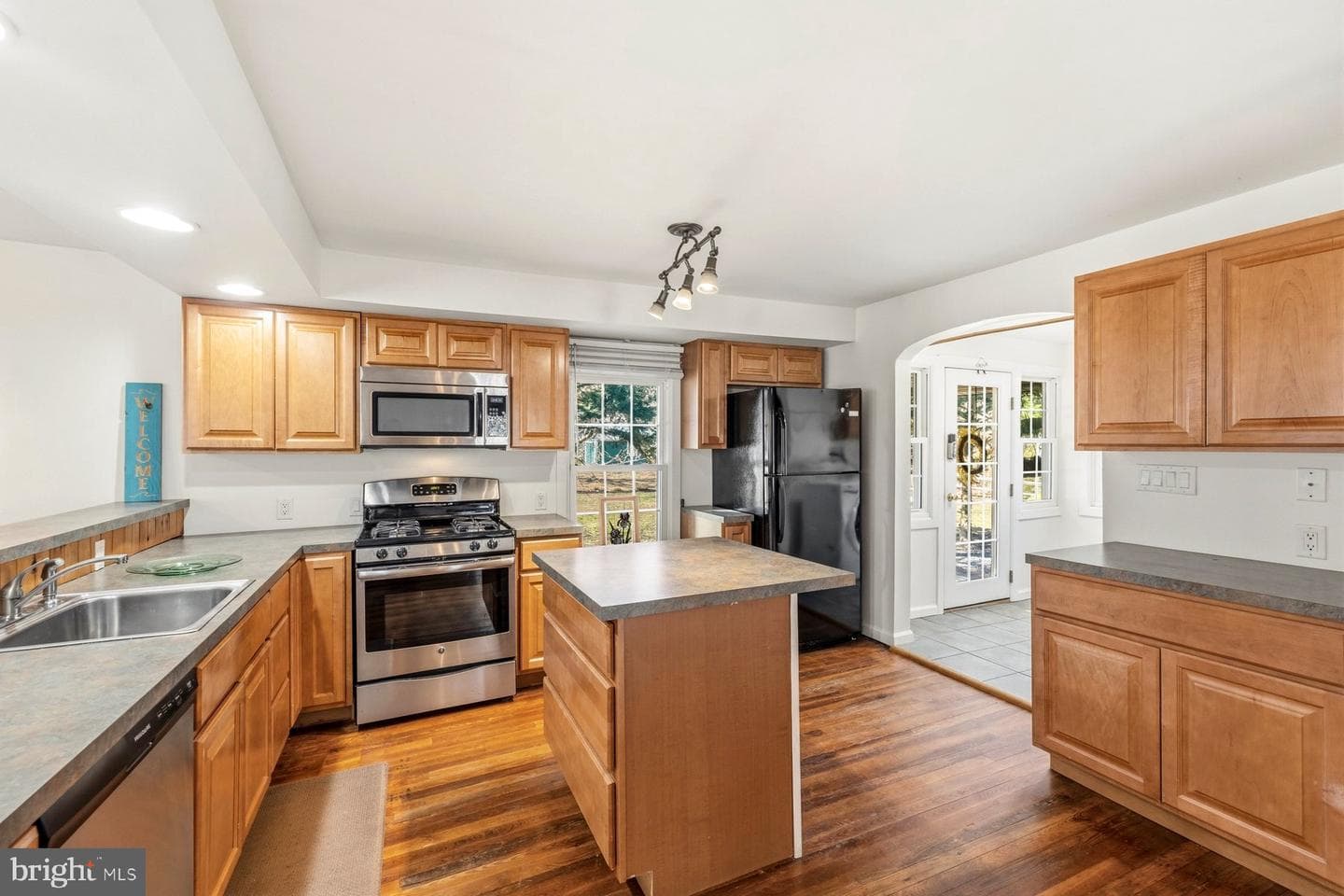 5188 Skinners Neck Road photo 5