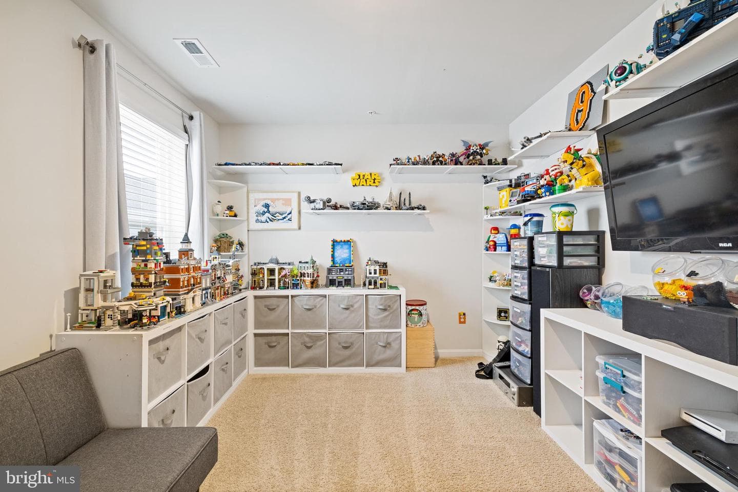 104 Flying Cloud Drive photo 17
