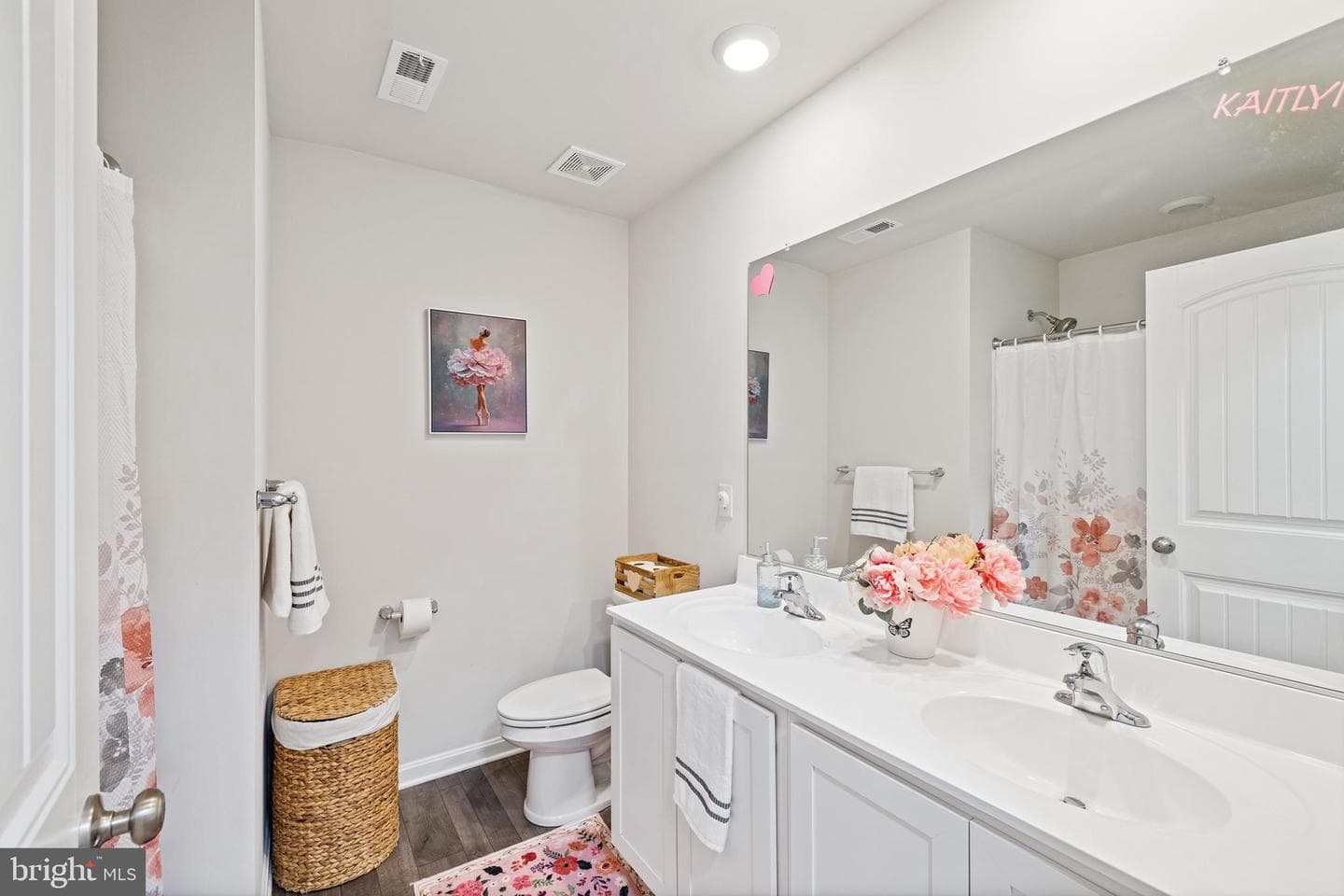 104 Flying Cloud Drive photo 18