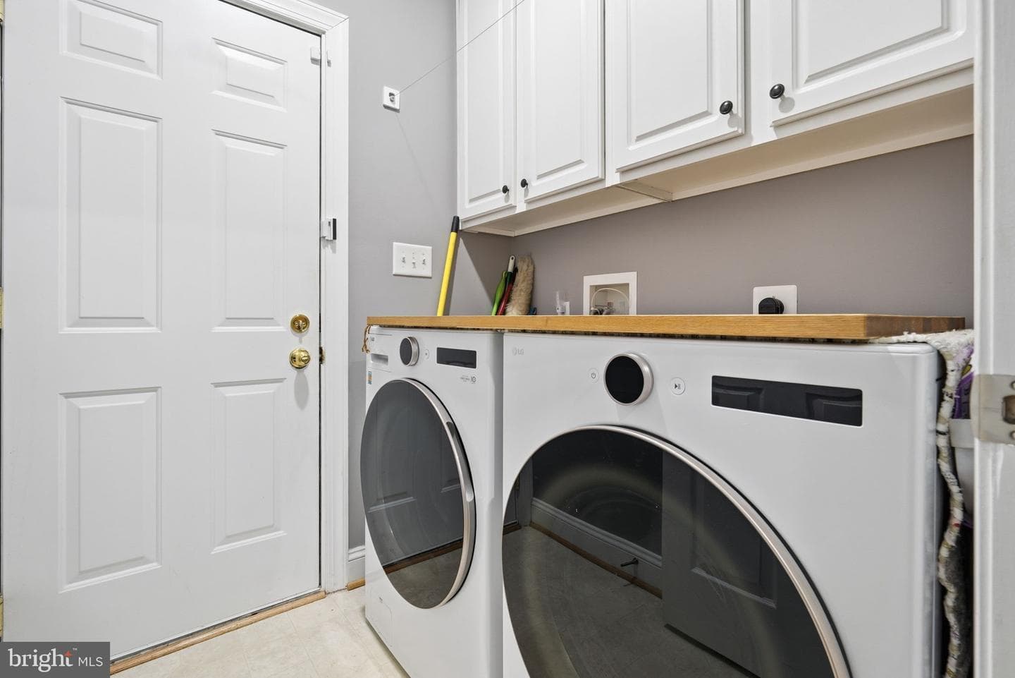 5807 Blue Claw Court photo 15
