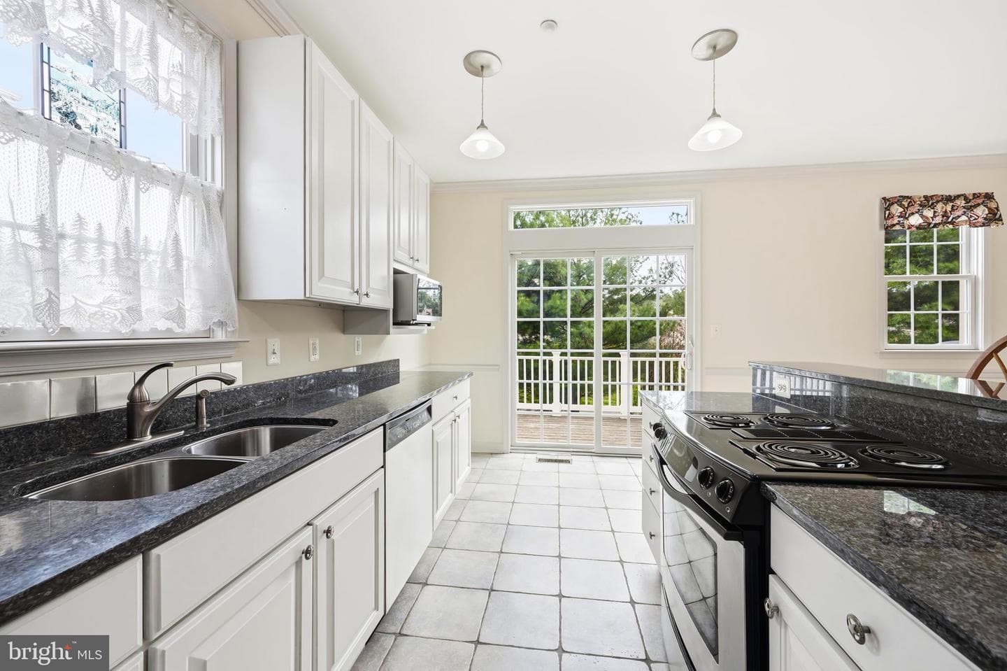 108 Oak Leaf Drive photo 12