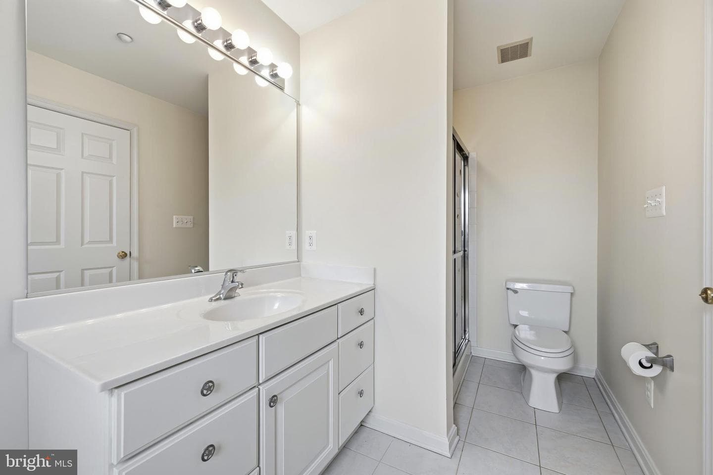 108 Oak Leaf Drive photo 24