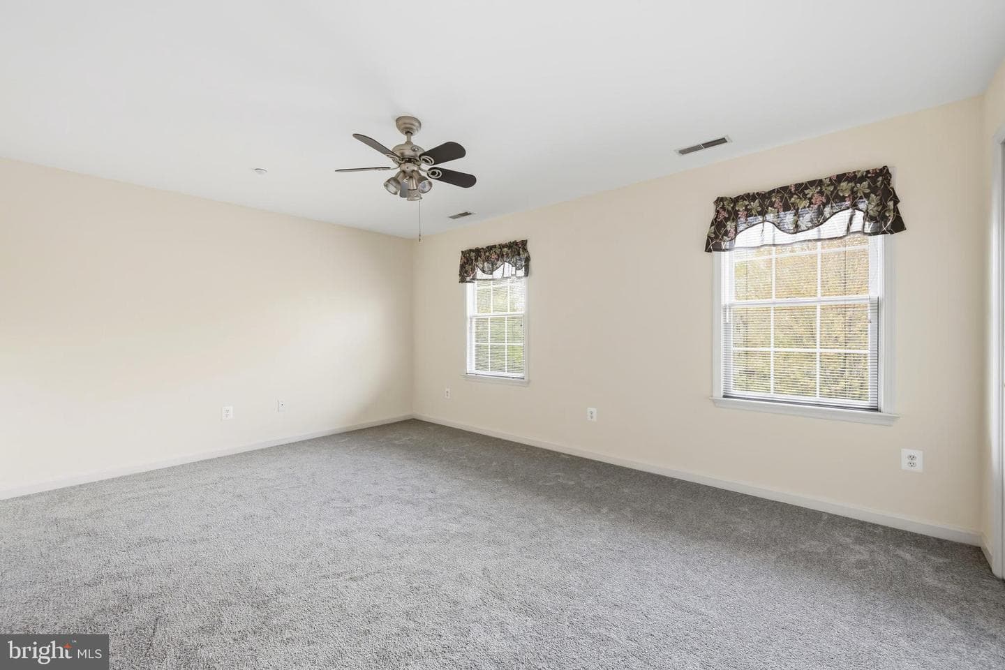 108 Oak Leaf Drive photo 26