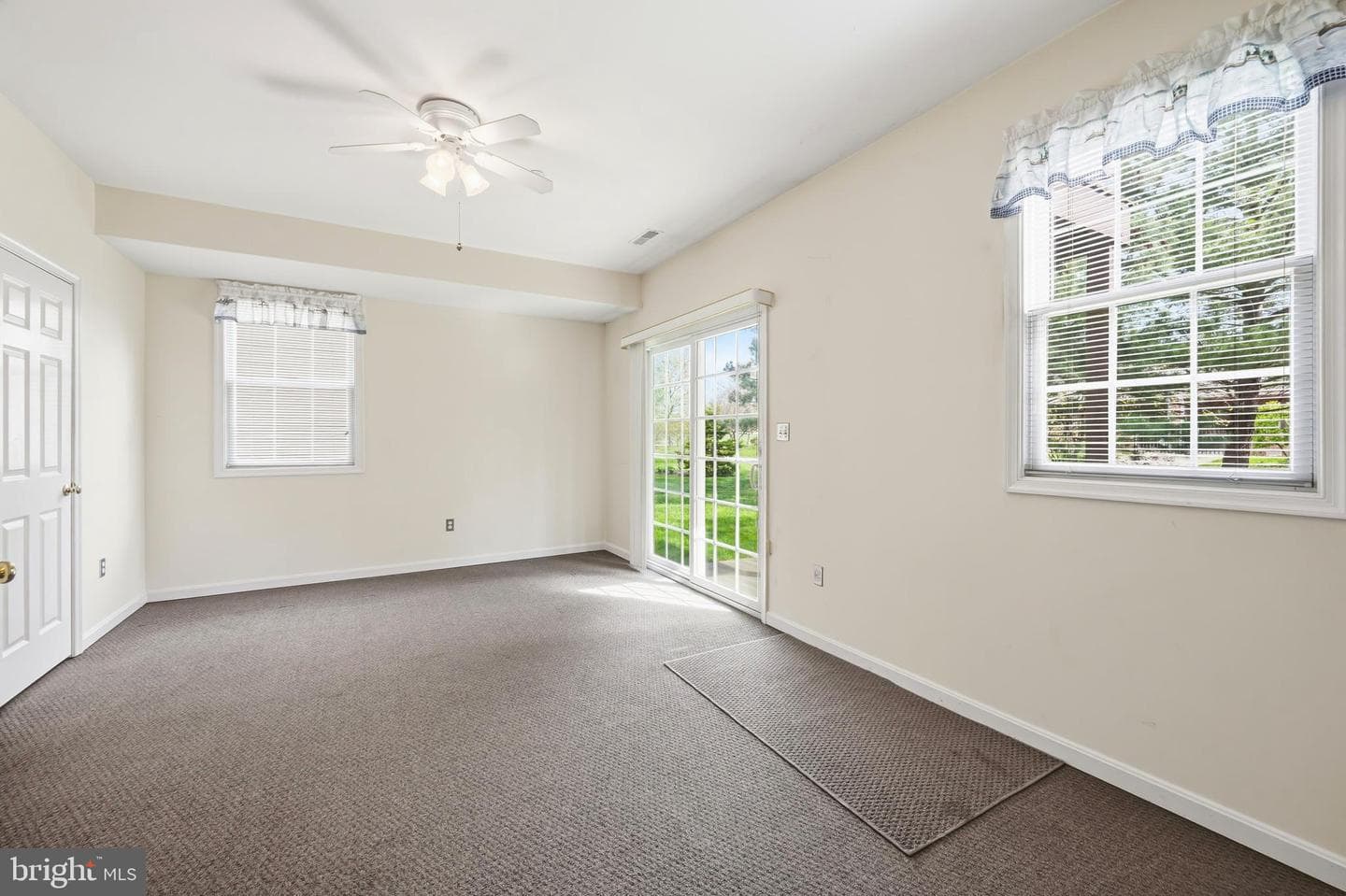 108 Oak Leaf Drive photo 29
