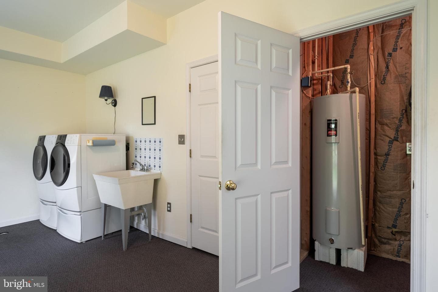108 Oak Leaf Drive photo 32