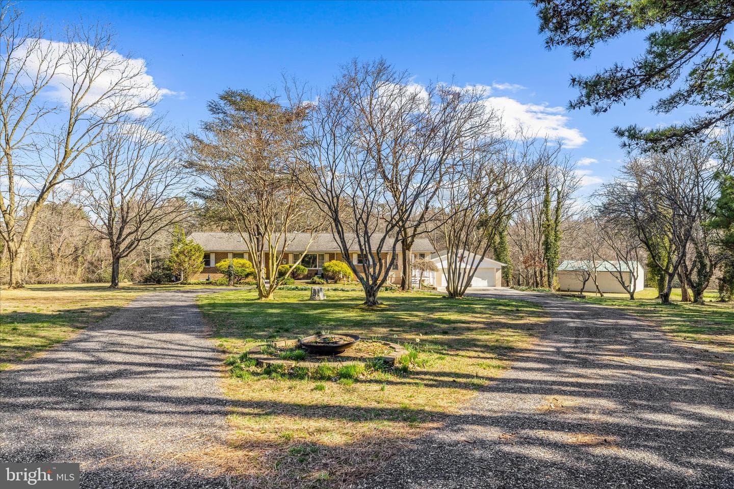 591 Mill Lane photo 3