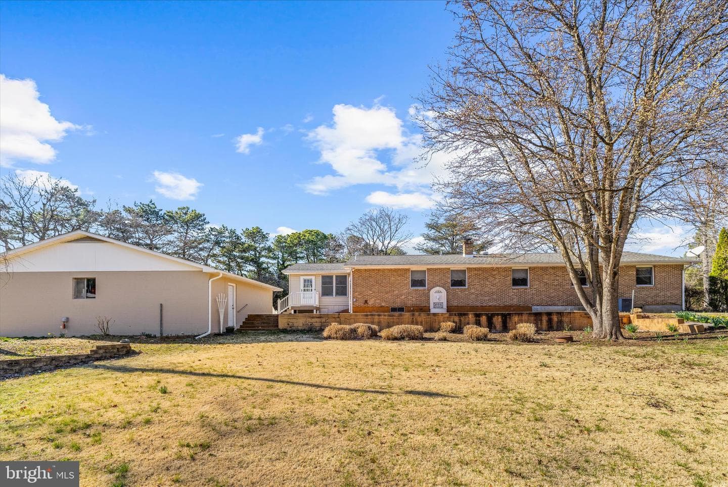 591 Mill Lane photo 52