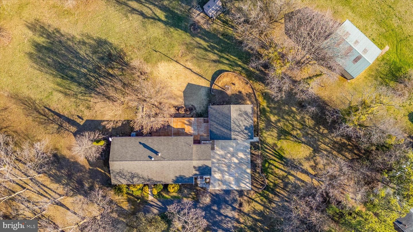 591 Mill Lane photo 64
