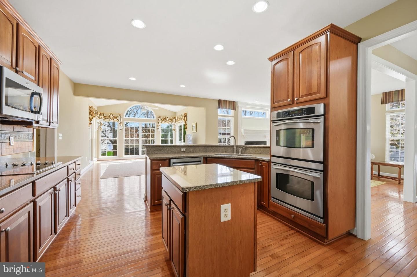 103 Sutton Way photo 25