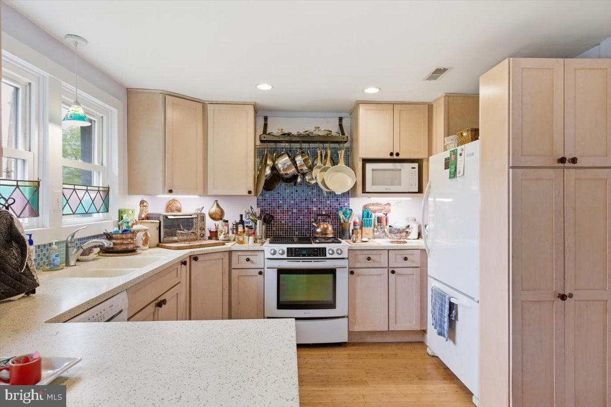 6202 Rock Hall Road photo 7