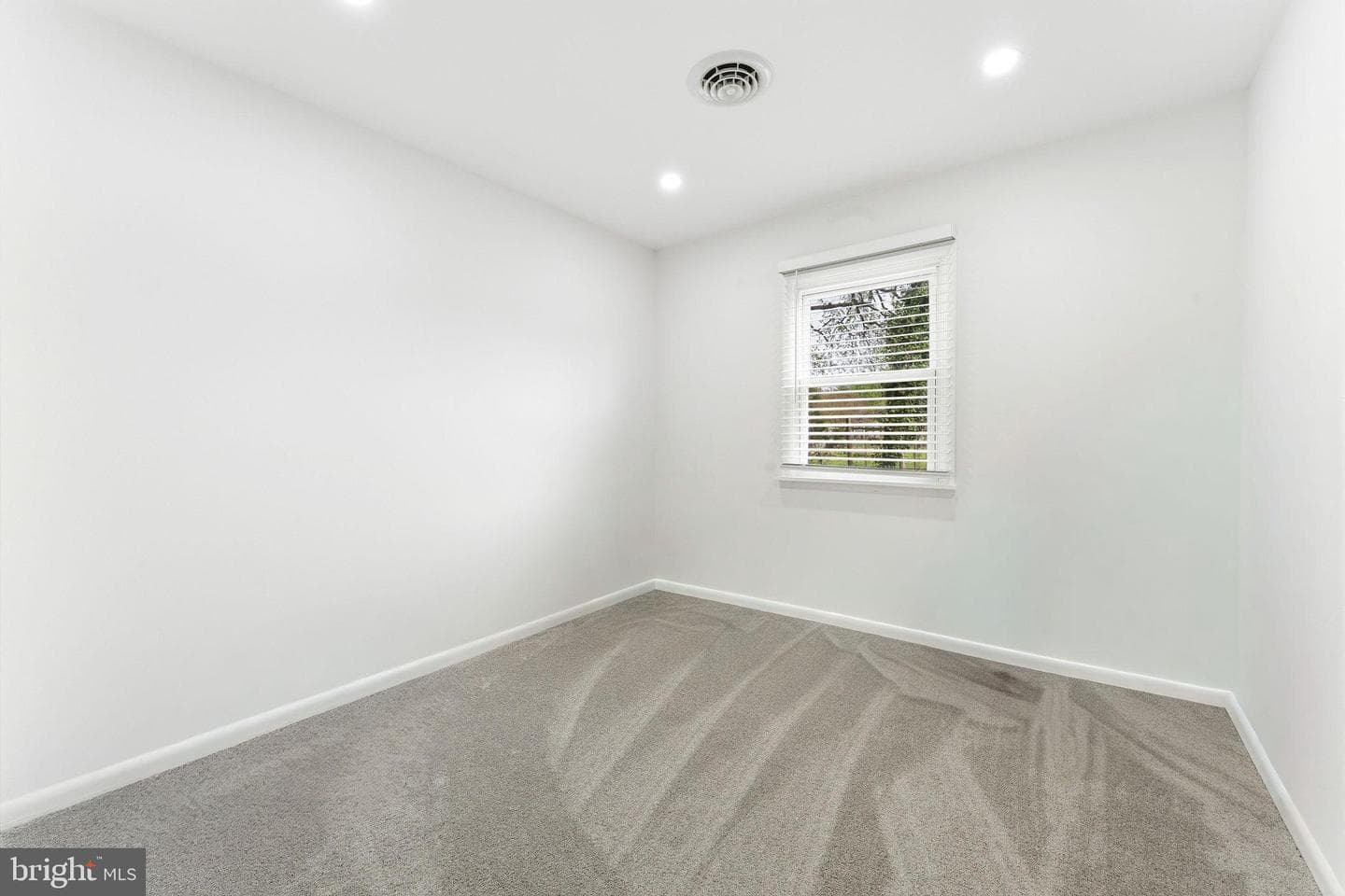 11167 Oak Lane photo 11