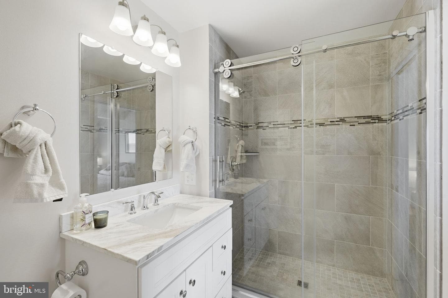 20563 Rock Hall Avenue #16 photo 20
