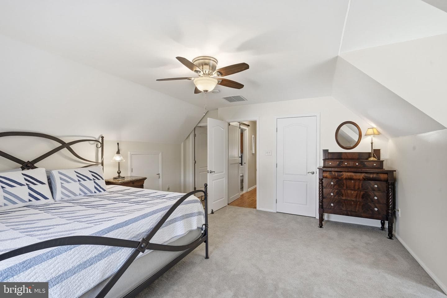 20694 Mercer Avenue photo 25